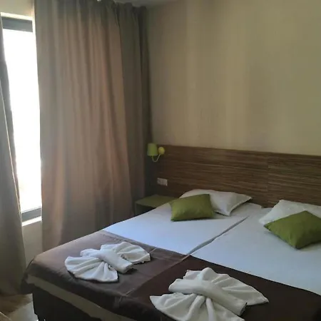 Flower Street Provides With Free Wifi, Air Conditioning Holiday home Sunny Beach